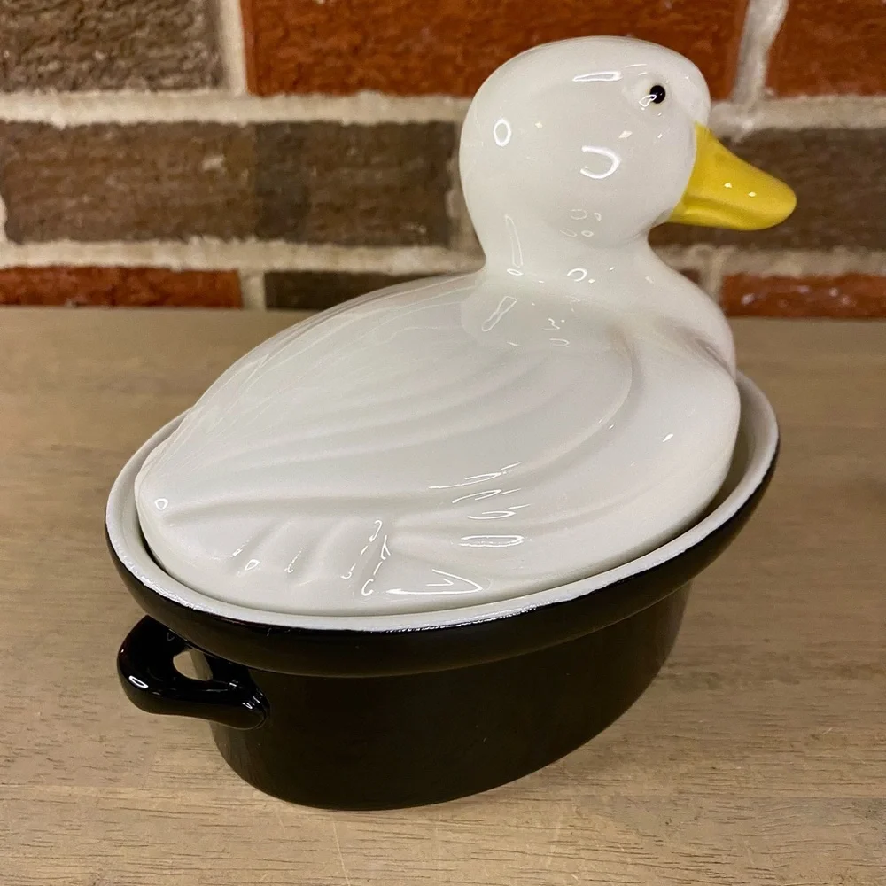 Hall Carbone Small Oval Duck Covered Casserole Baking Roasting Serving Dish 6”‎